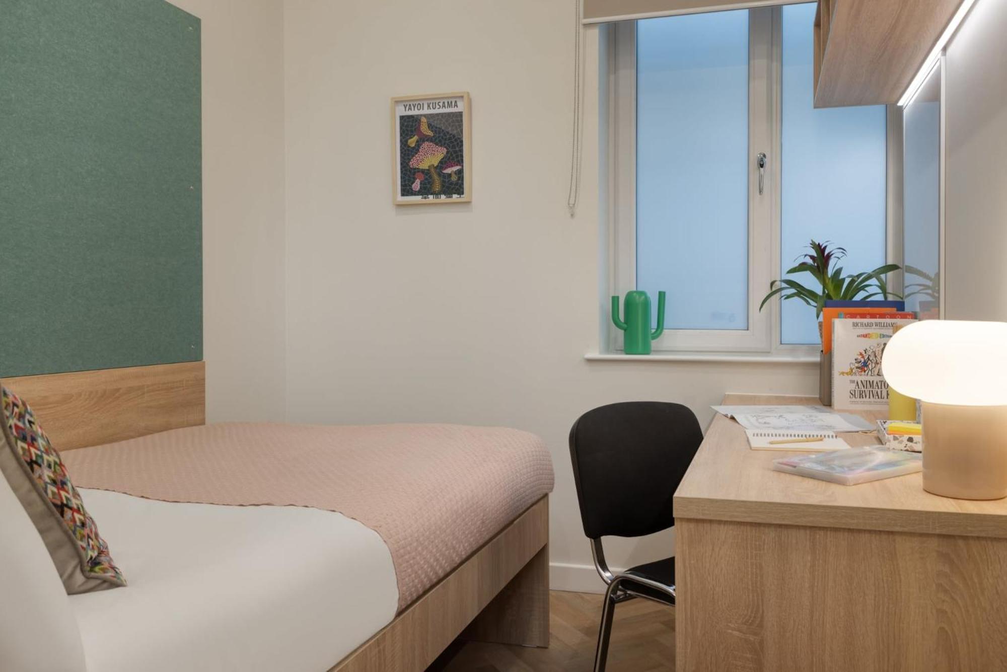 For Students Only - St Crispin's House *