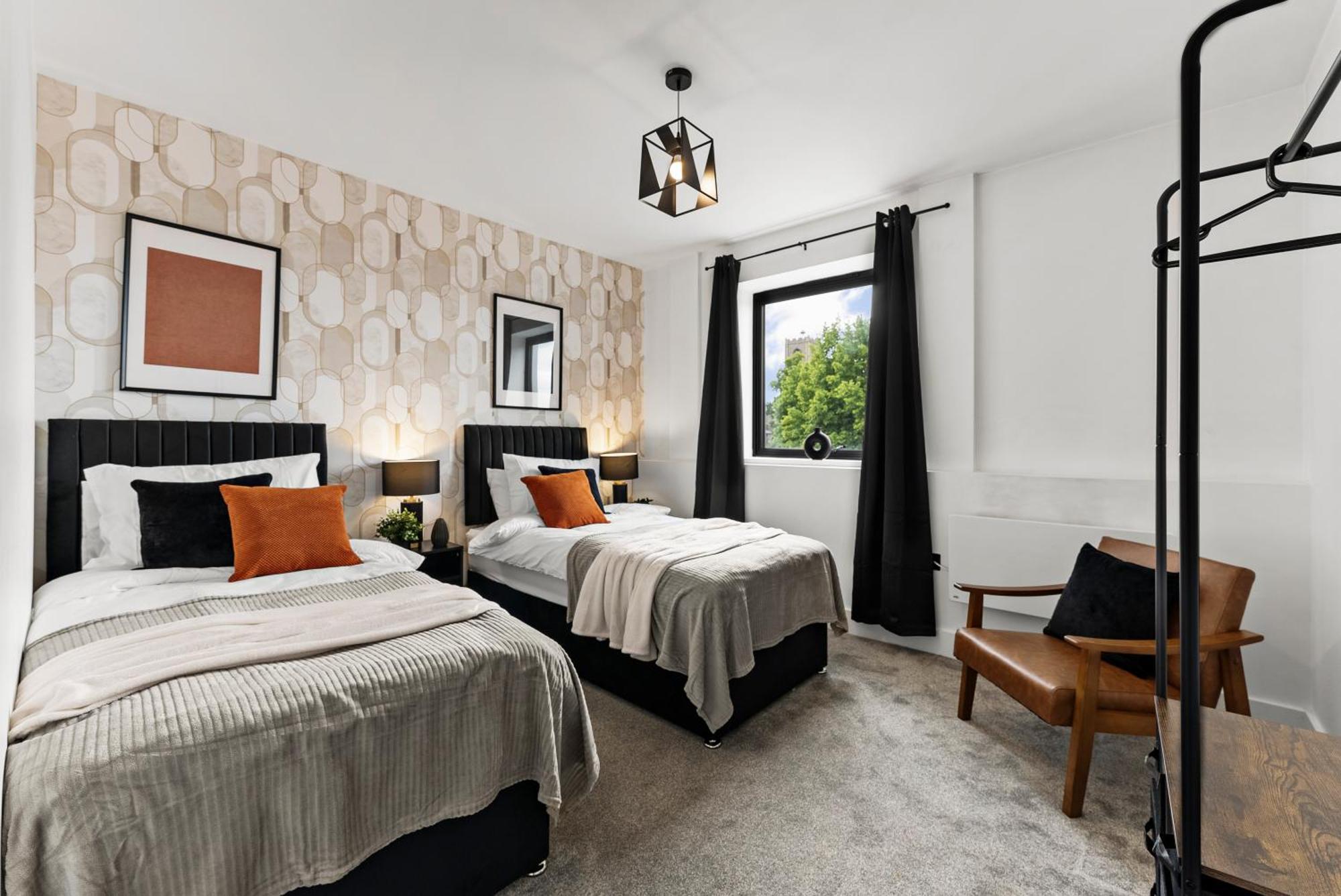 Apartment Charming 2-bedroom Flat In *