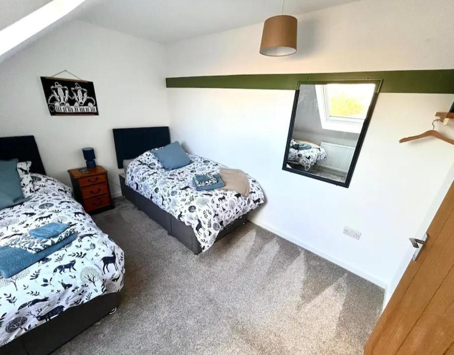 2 - Badger Sett, Modern With Hottub In Norfolk