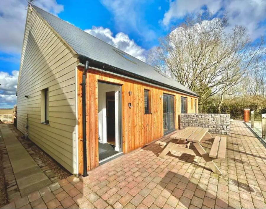 2 - Badger Sett, Modern With Hottub In Norfolk * Norwich