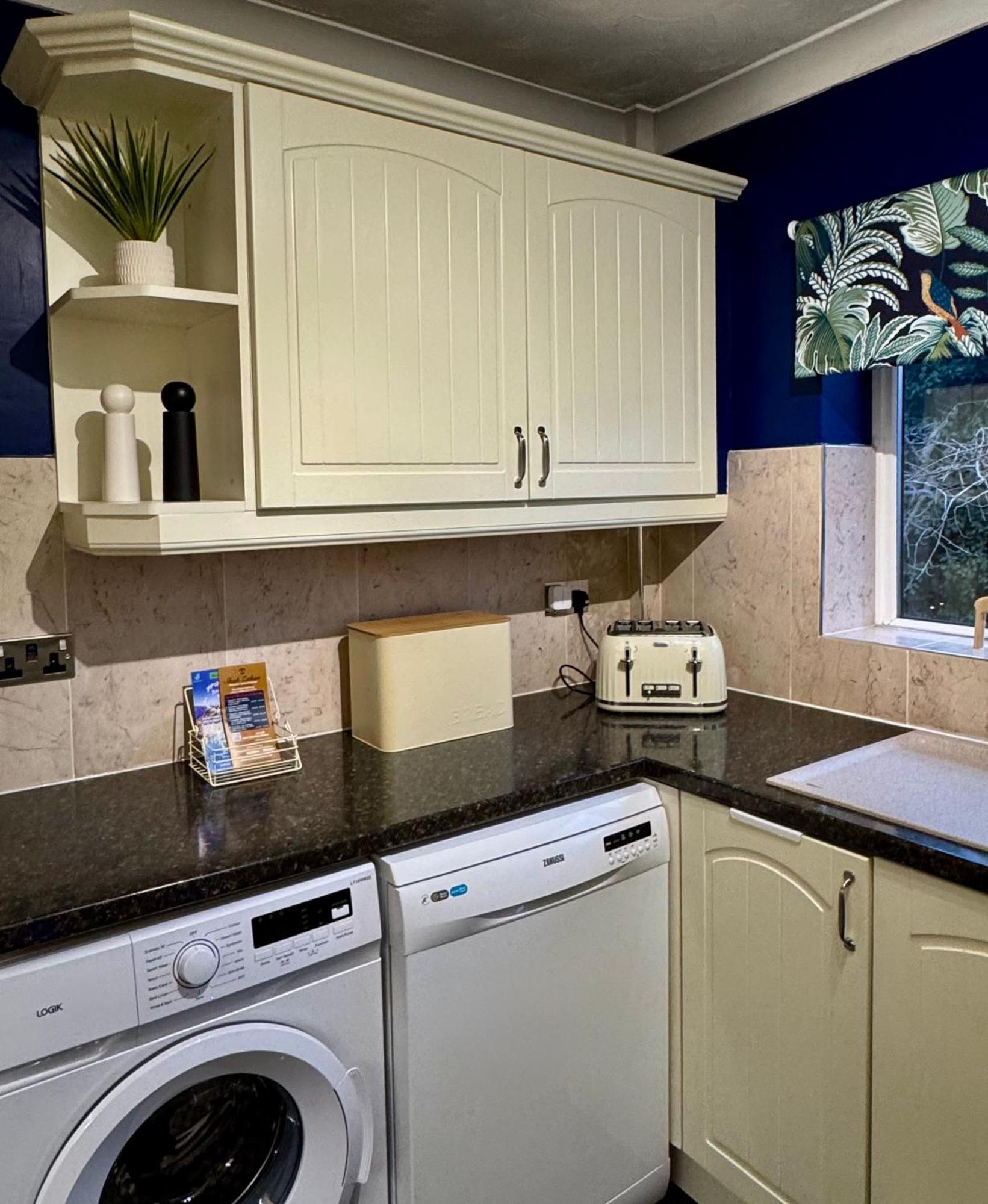 Apartamento Cherry Blossom - 3 Bed, Parking, Garden