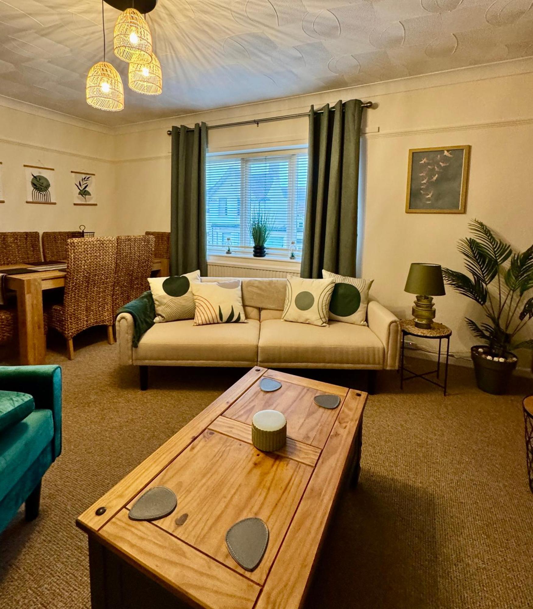 Cherry Blossom - 3 Bed, Parking, Garden Norwich