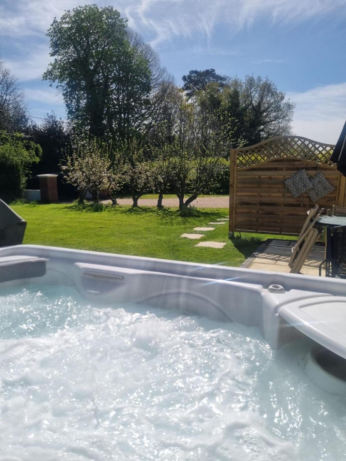 Relaxing Retreat Near Norfolk Broads
