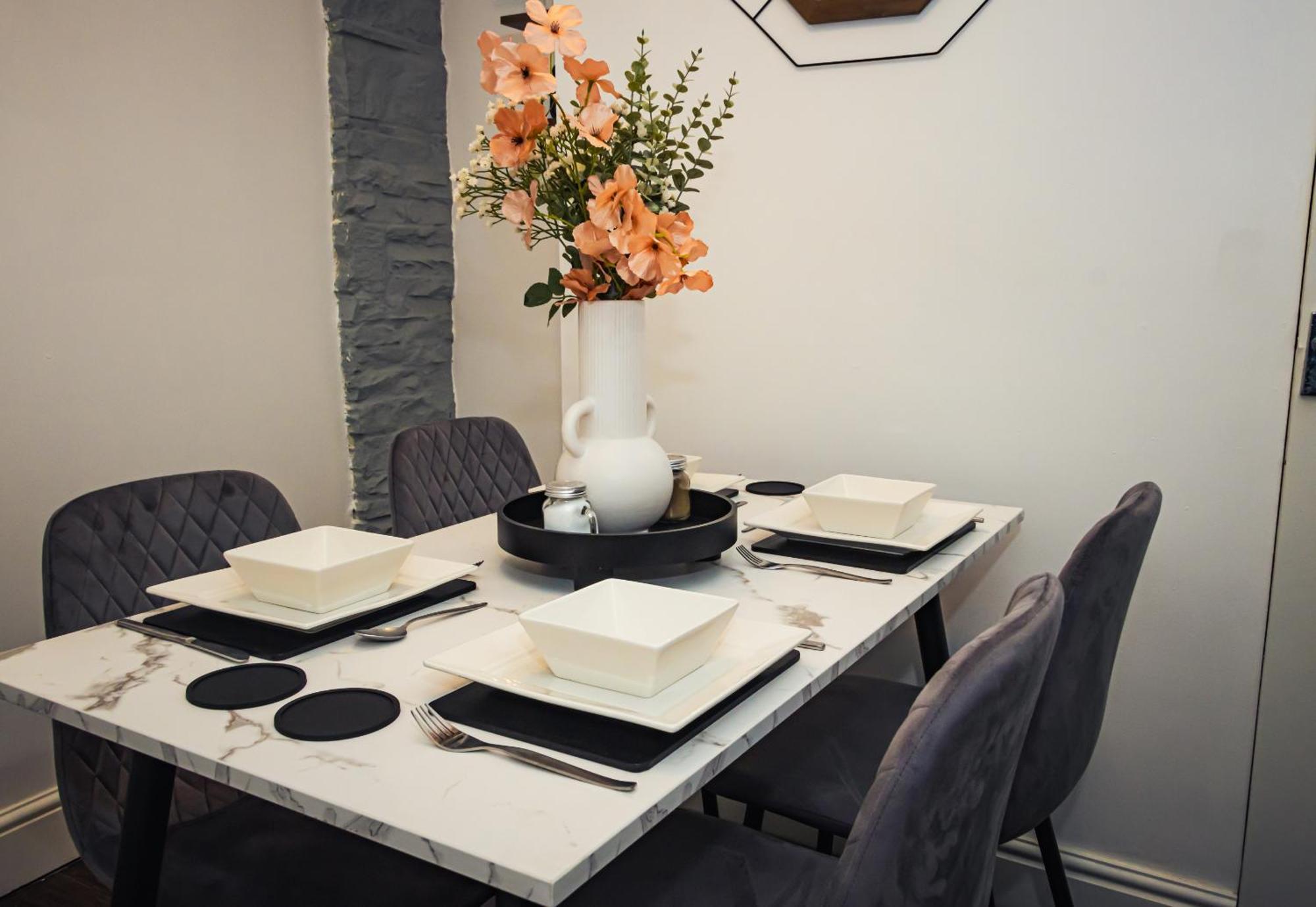Contractor & Family Friendly Free Parking * Norwich