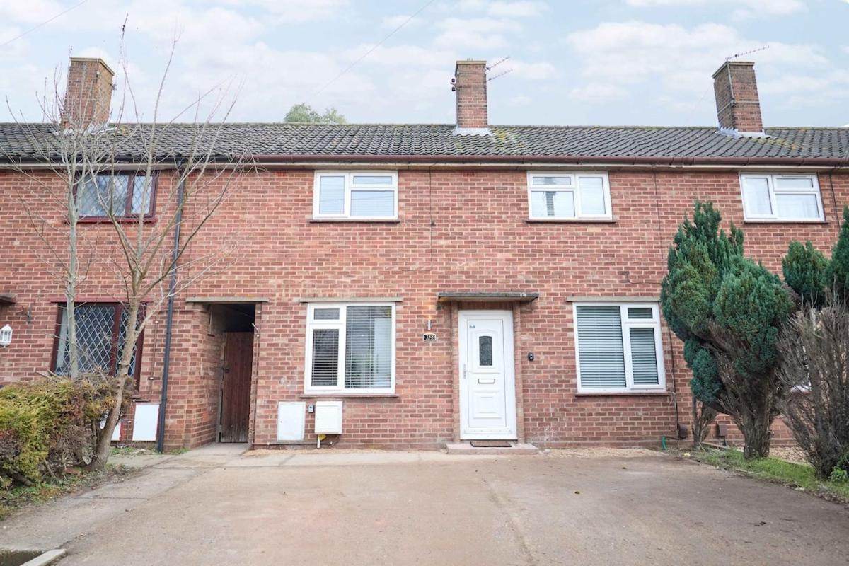 Rare 6 Bedroom, Ideal For Large Group Or Family Holiday home
