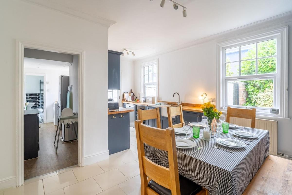 Swift Host - 4 Bedrooms - Beautiful Period - Parking - Garden Norwich