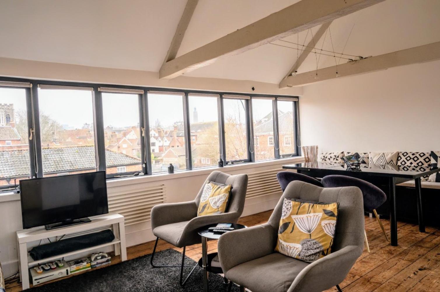 Contractor And Family Friendly Grade Ii Townhouse- 3 Bedrooms- Free Parking * Norwich