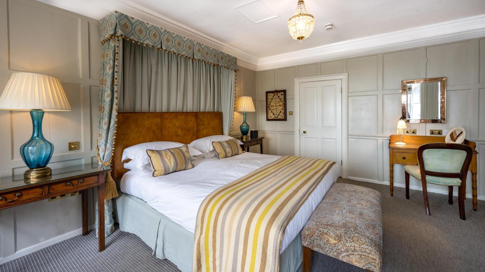 The Assembly House In 4*