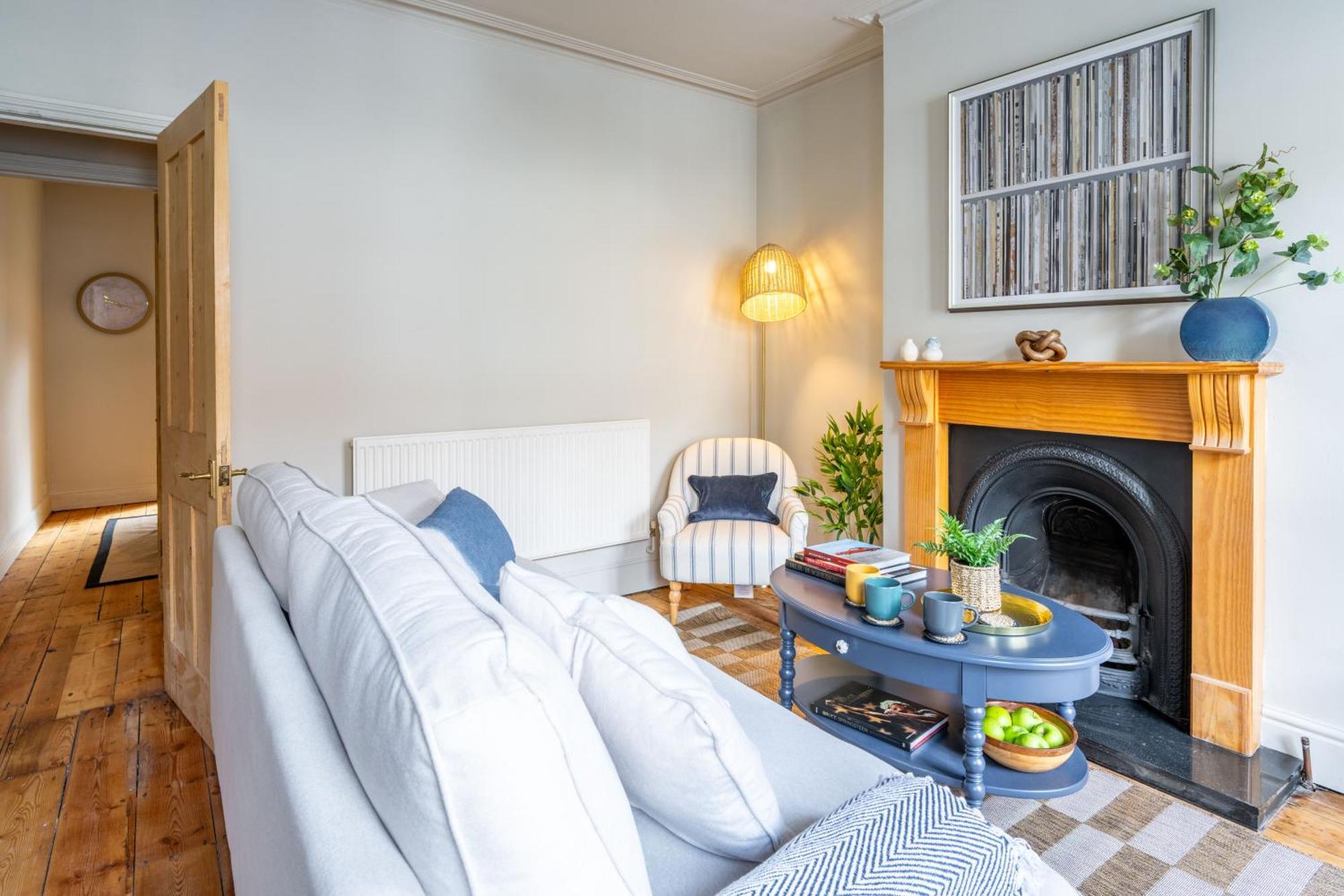 Swift Host - Golden Triangle 2 Bed - Garden - Parking *