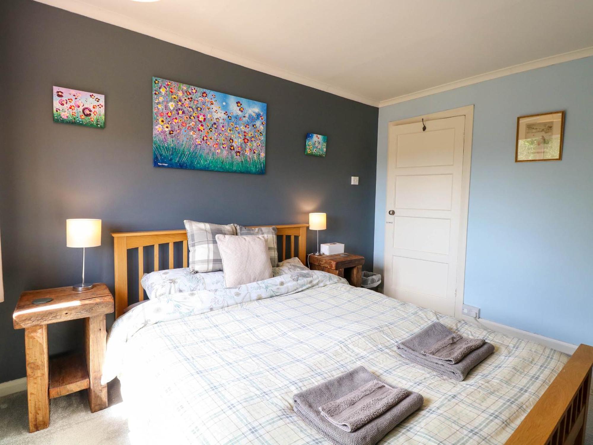3 Birkbeck Way *