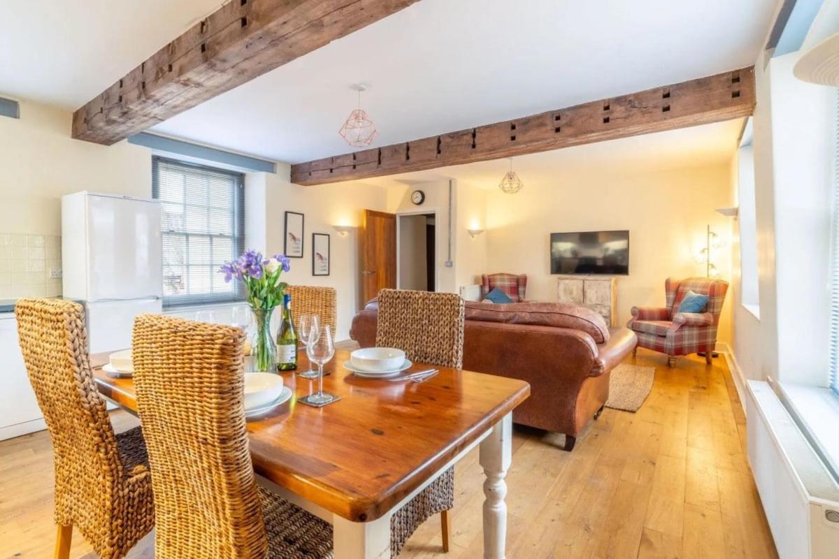 Picture Perfect Location Stunning 2 Bedroom With Parking Apartamento Norwich