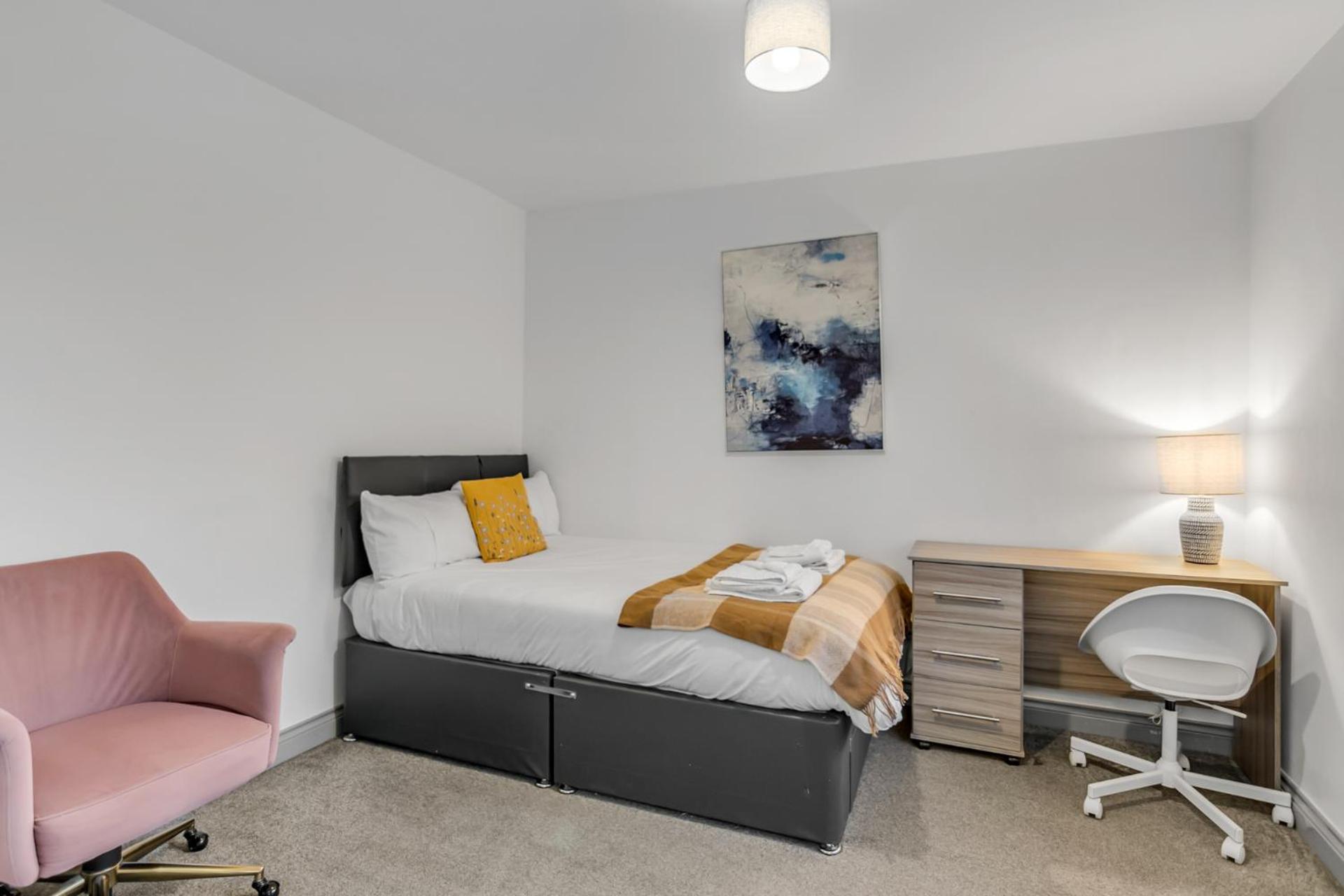 7 Bed House Pitchford Road