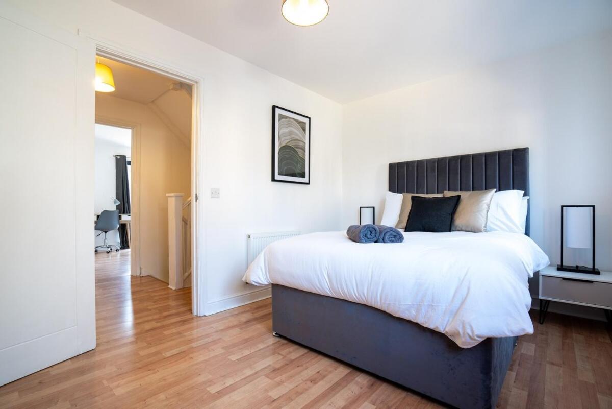 4 Bedroom Centre Townhouse