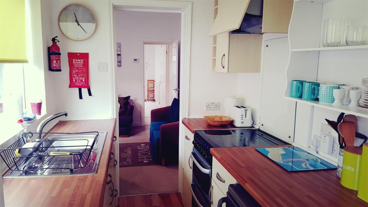 Beautiful Cosy On Quiet Street Close To Centre NWI