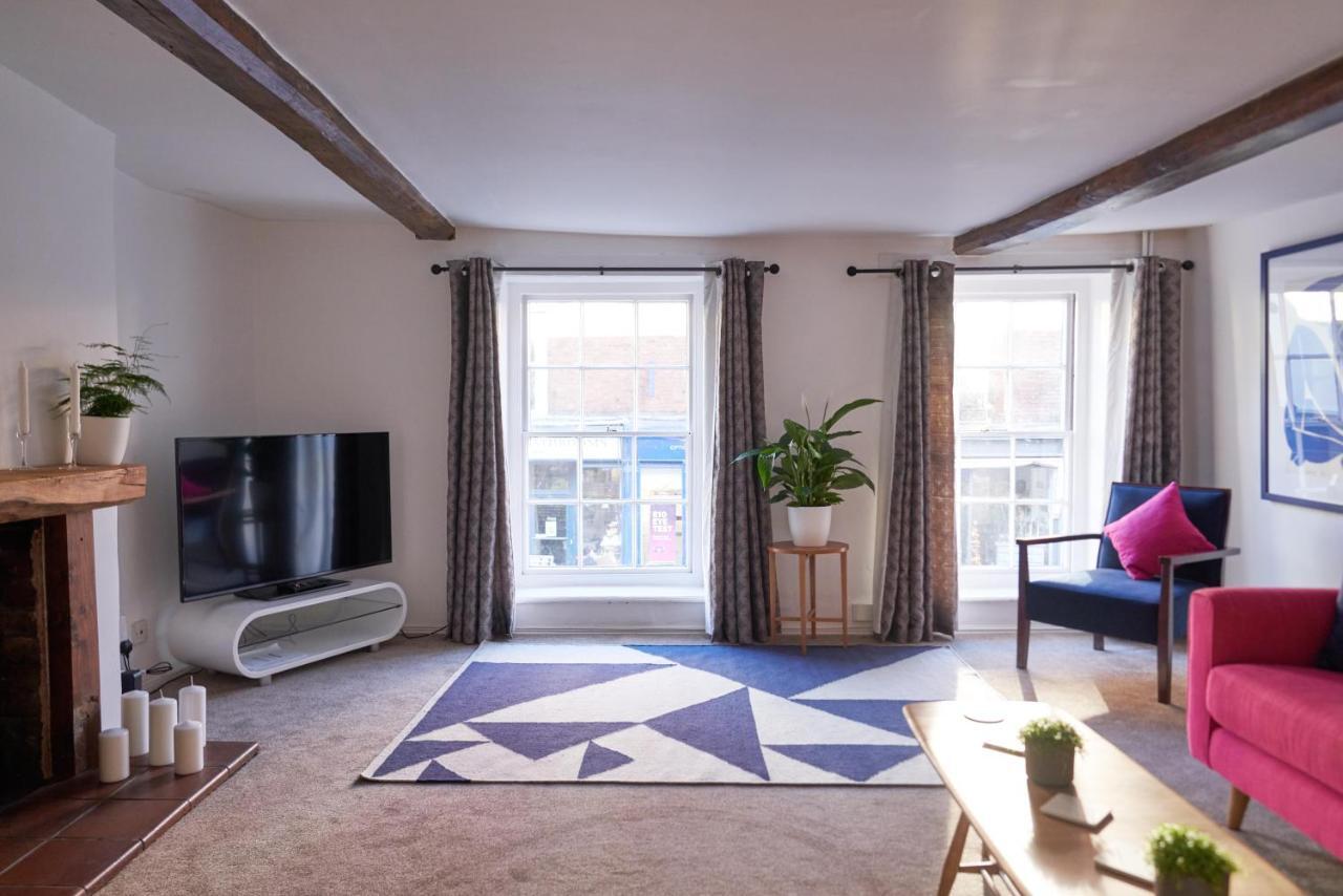 No 88 Upper St Giles - Elegant, Stylish Townhouse NWI