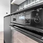 3 Bedroom With Parking By The Station