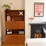 Family Friendly House In Norwich With Parking