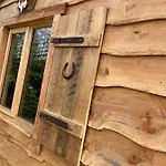 Oak Ridge Cabin