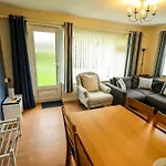 8 Royal Chalet Park
