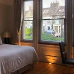 Brooklyn Villa