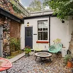 Host & Stay - The Old Laundry House