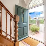 Swift Host - 4 Bedrooms - Beautiful Period Property - Parking - Garden