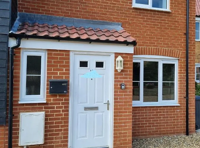 Cosy 3 Bedroom House In A Great Location