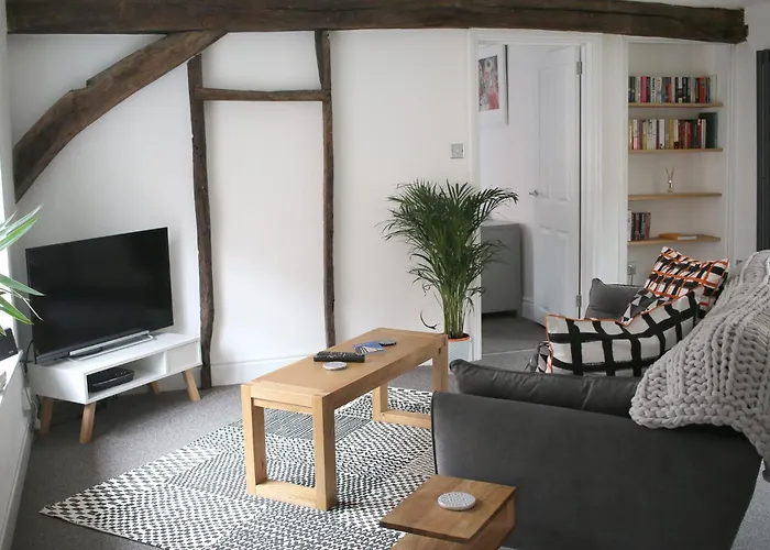 No. 82 Grade II Listed Norwich City Centre Flat