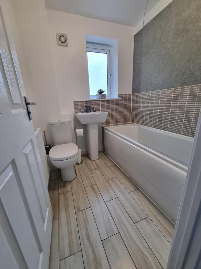 Cosy 3 Bedroom House In A Great Location *