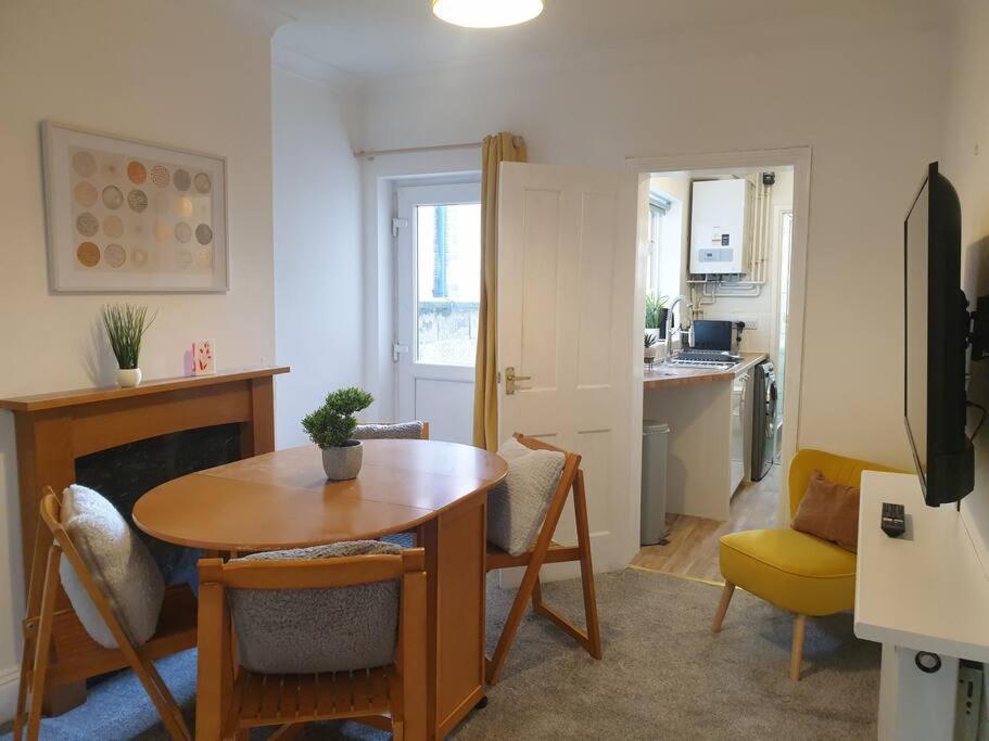 Cosy 2 Bedroom House With 2 Bathrooms * Norwich
