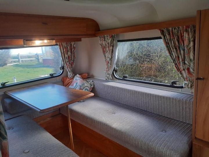 Sundial Eriba Caravan Acampamento NWI
