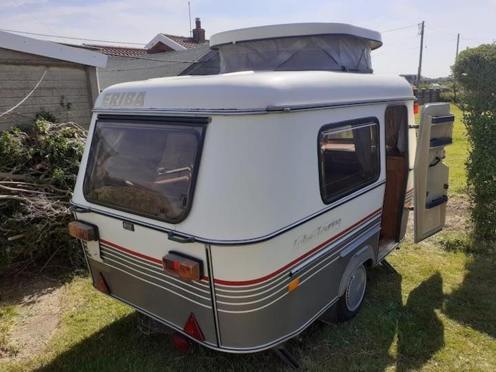 Acampamento Sundial Eriba Caravan *