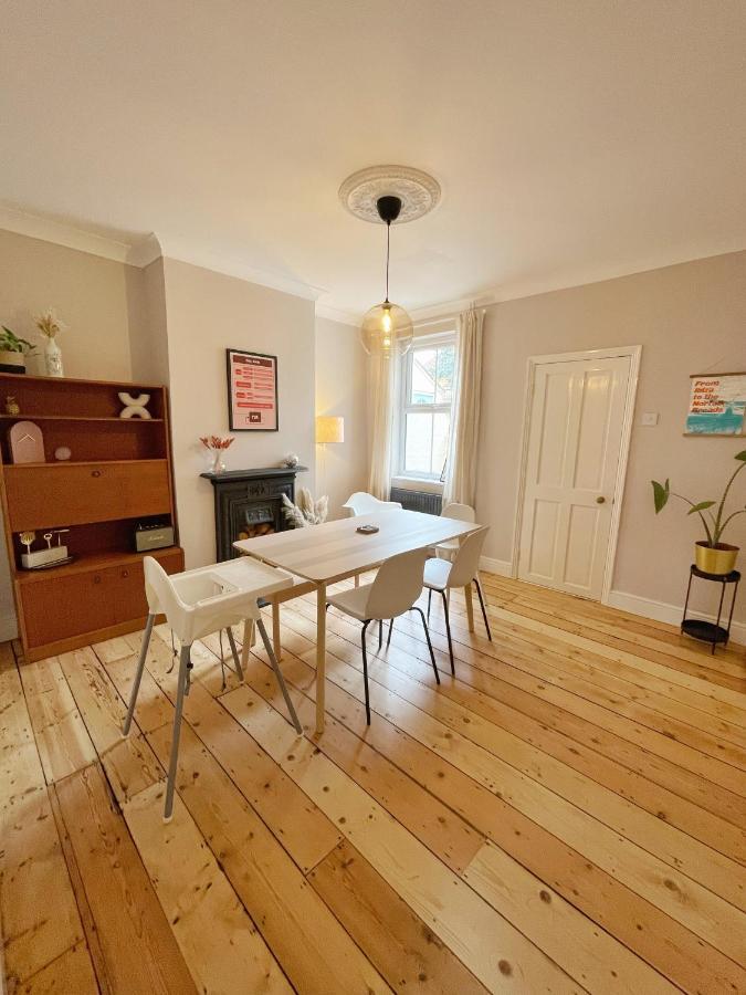 Family Friendly House In With Parking Norwich