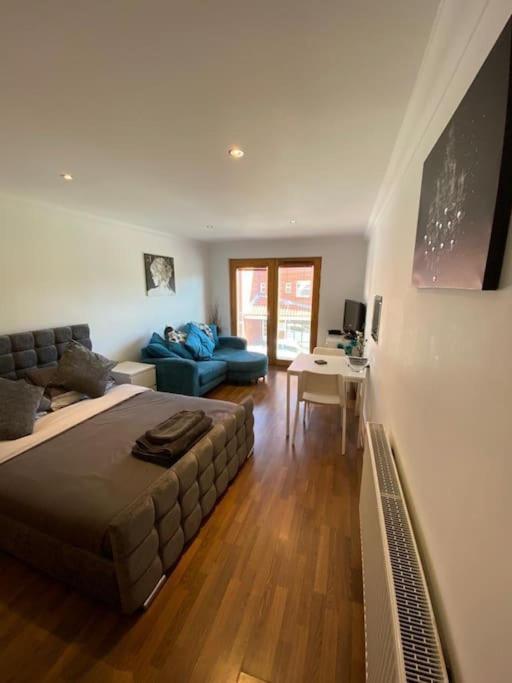 Lovely In Centre Apartamento