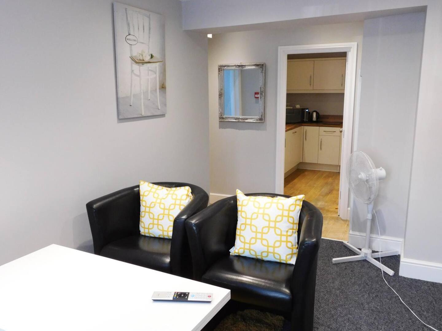 Aparthotel Center Ground Floor Flat With Patio &parking Norwich