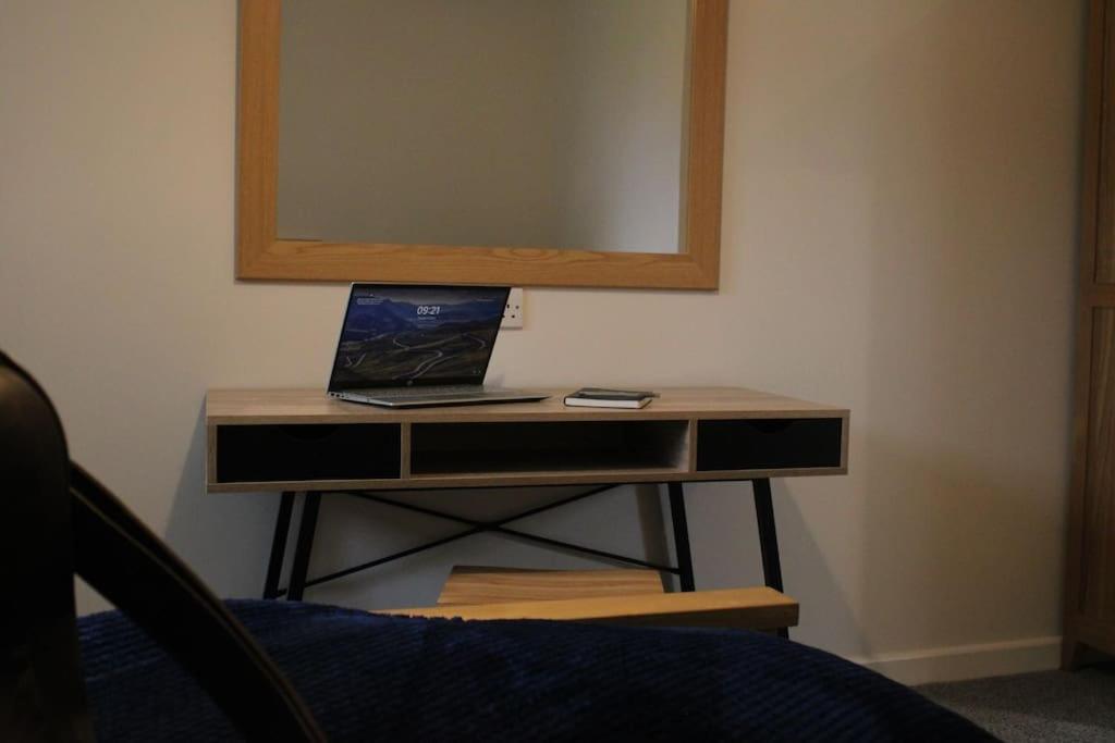 Holiday home Moonsticks House - Exquisite Property, Sleeps 14 *
