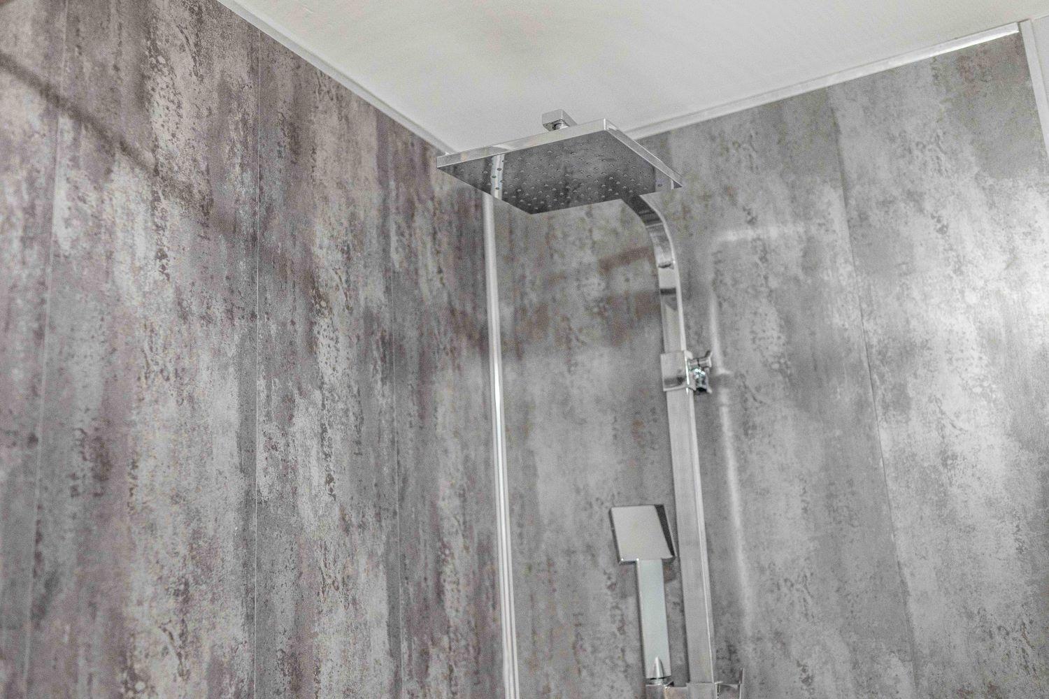 2 Bedroom -beautiful And Stylish Ensuite With Parking