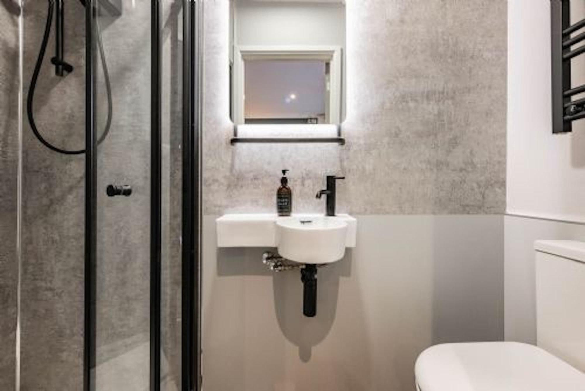 Host & - The Old Laundry House Apartment *