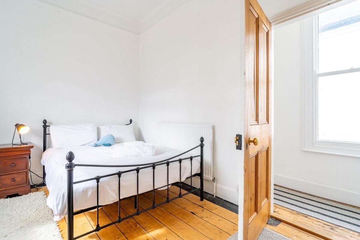 Casa de férias Swift Host - 4 Bedrooms - Beautiful Period - Parking - Garden Norwich