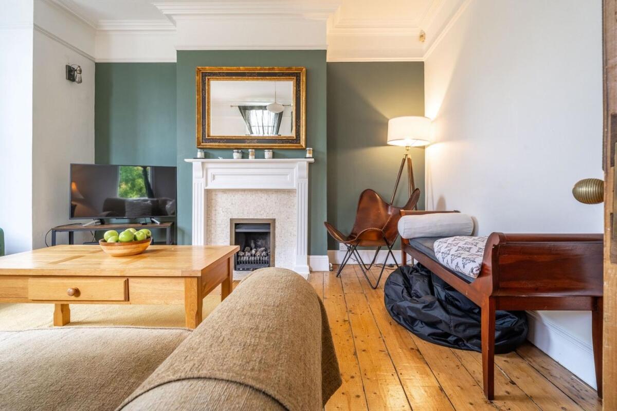 Swift Host - 4 Bedrooms - Beautiful Period - Parking - Garden Casa de férias Norwich