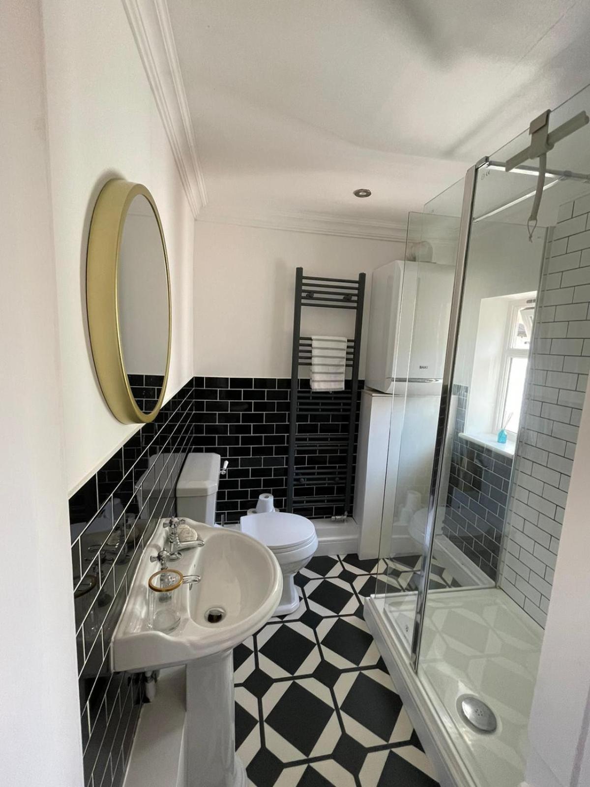 Swift Host - 4 Bedrooms - Beautiful Period - Parking - Garden Norwich