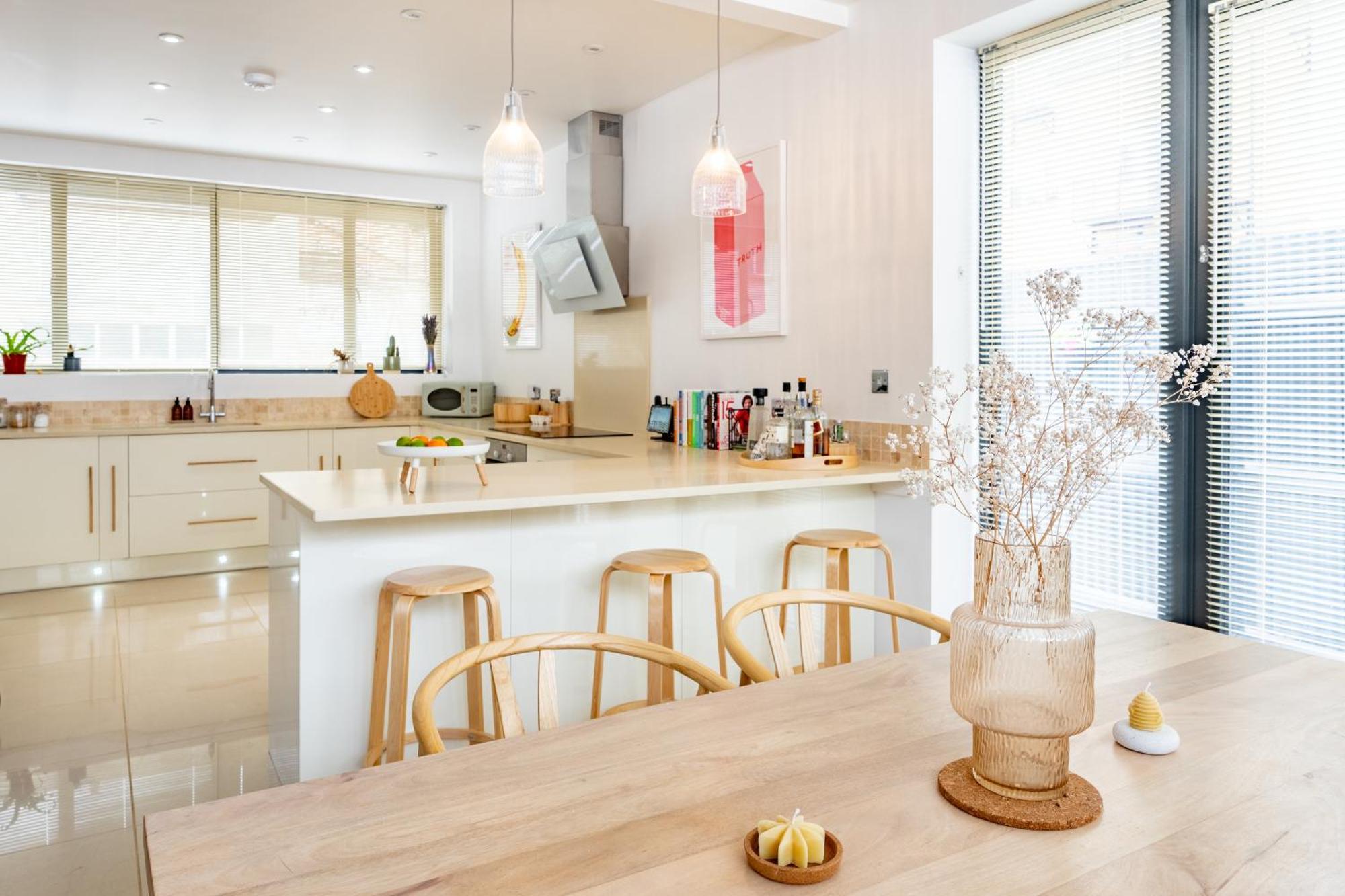 Swift Host - Sleeps Up To 6 - Panoramic Views - City Centre - Parking Casa de férias