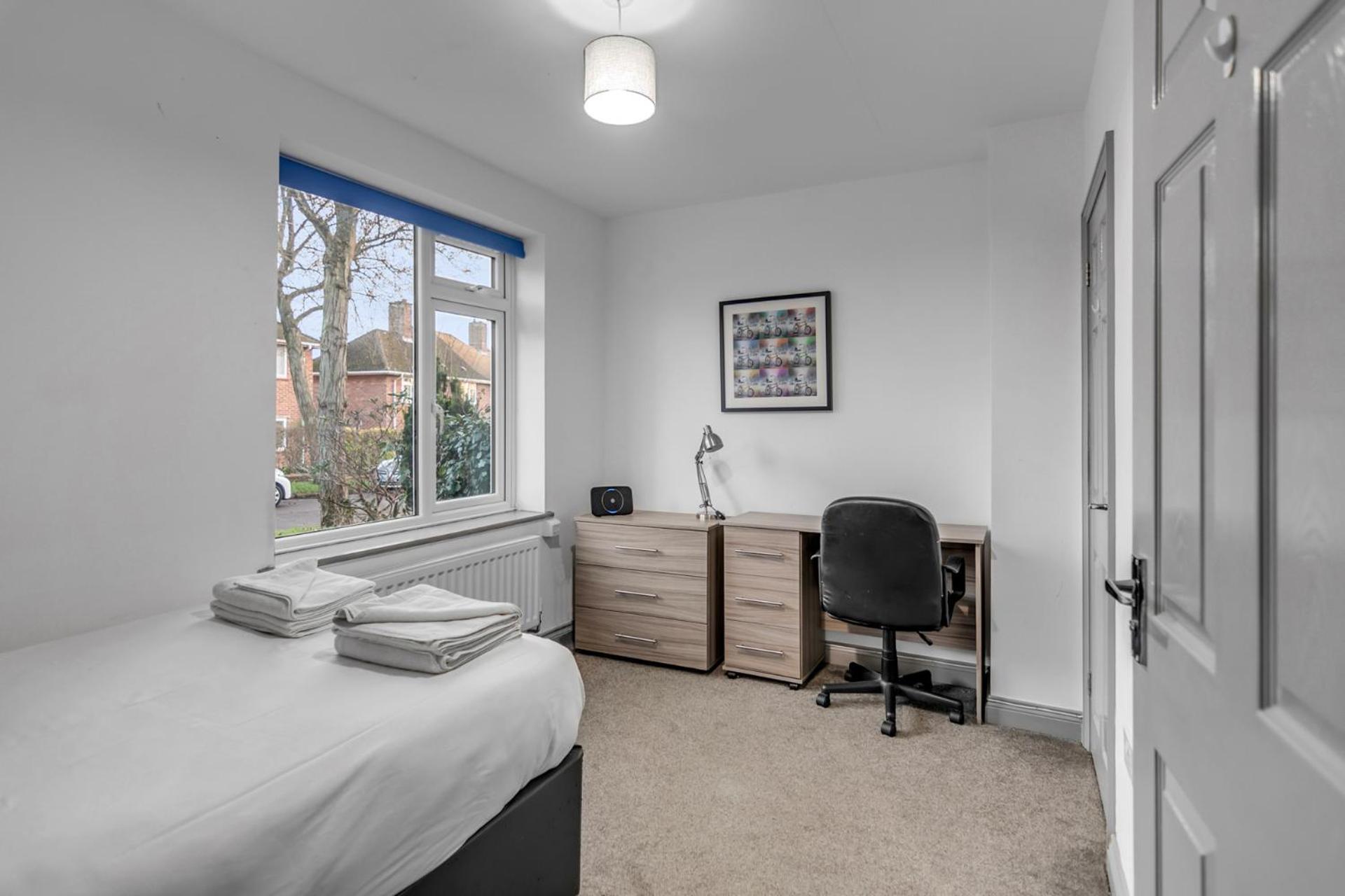 7 Bed House Pitchford Road *