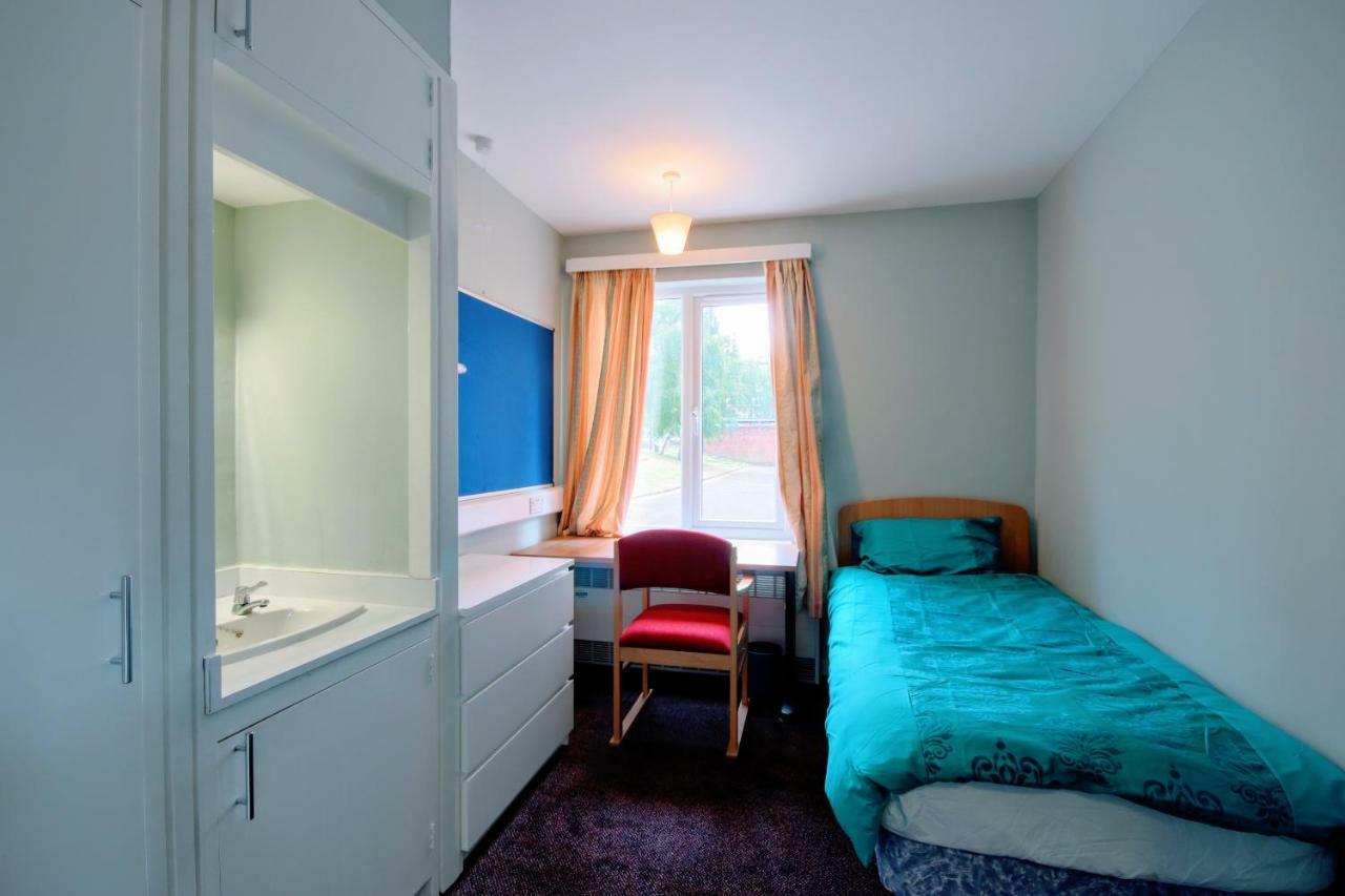 Somerleyton House Hostel *