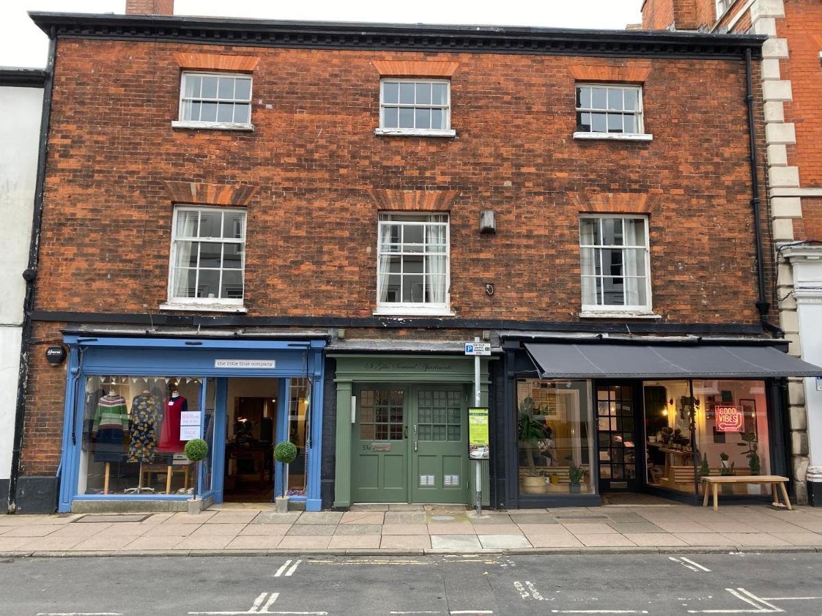 Apartment St Giles Serviced *